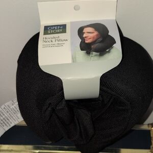 Travel Neck Pillow W/ Hood